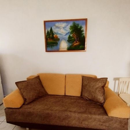 Mejdi Apartments Sarande Phòng bức ảnh
