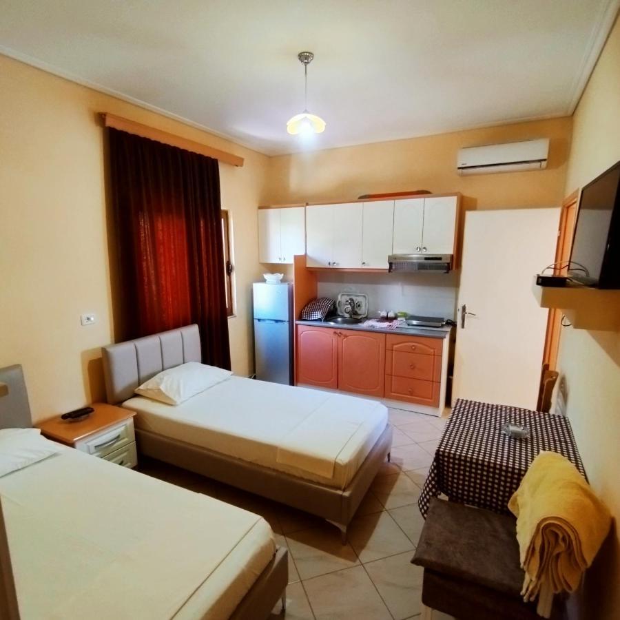 Mejdi Apartments Sarande Ngoại thất bức ảnh
