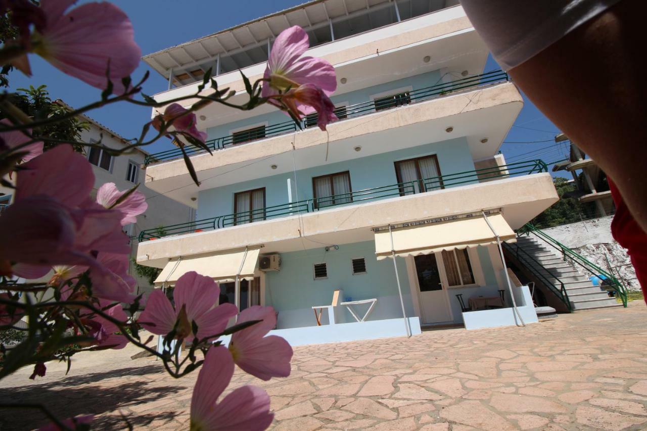 Mejdi Apartments Sarande Ngoại thất bức ảnh